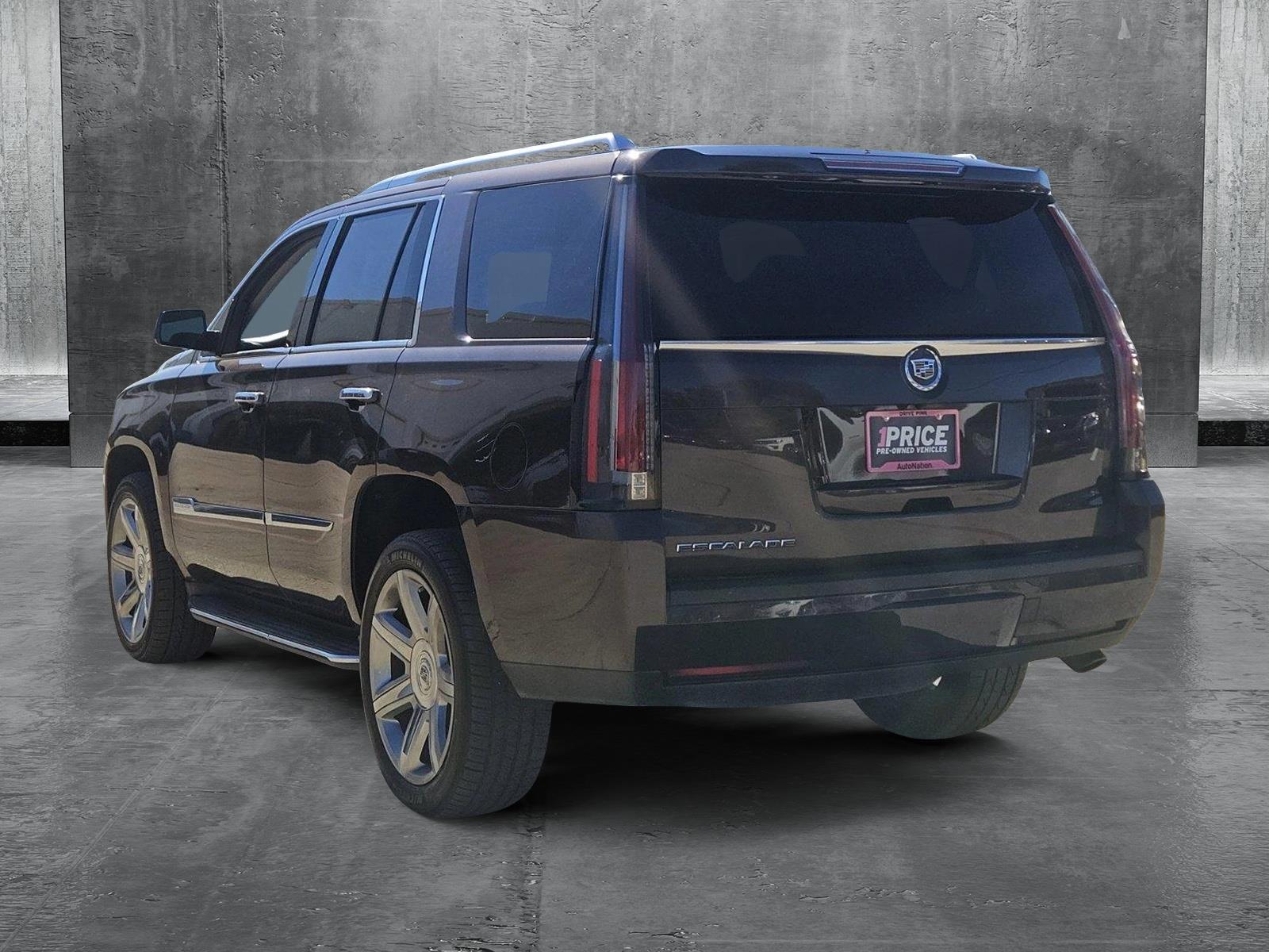 2015 Cadillac Escalade Vehicle Photo in NORTH RICHLAND HILLS, TX 76180-7199