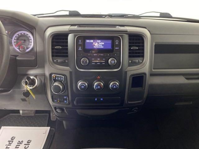 2013 Ram 1500 Vehicle Photo in MEDINA, OH 44256-9001