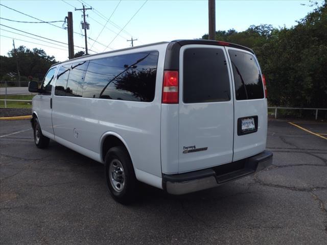 Used 2018 Chevrolet Express Passenger LT with VIN 1GAZGPFP3J1251406 for sale in Pearland, TX