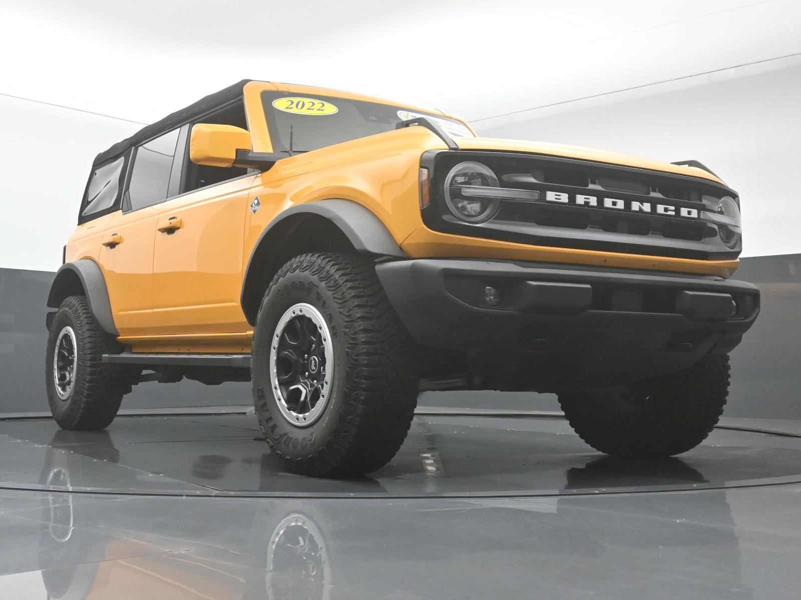 2022 Ford Bronco Vehicle Photo in Cedar Rapids, IA 52402