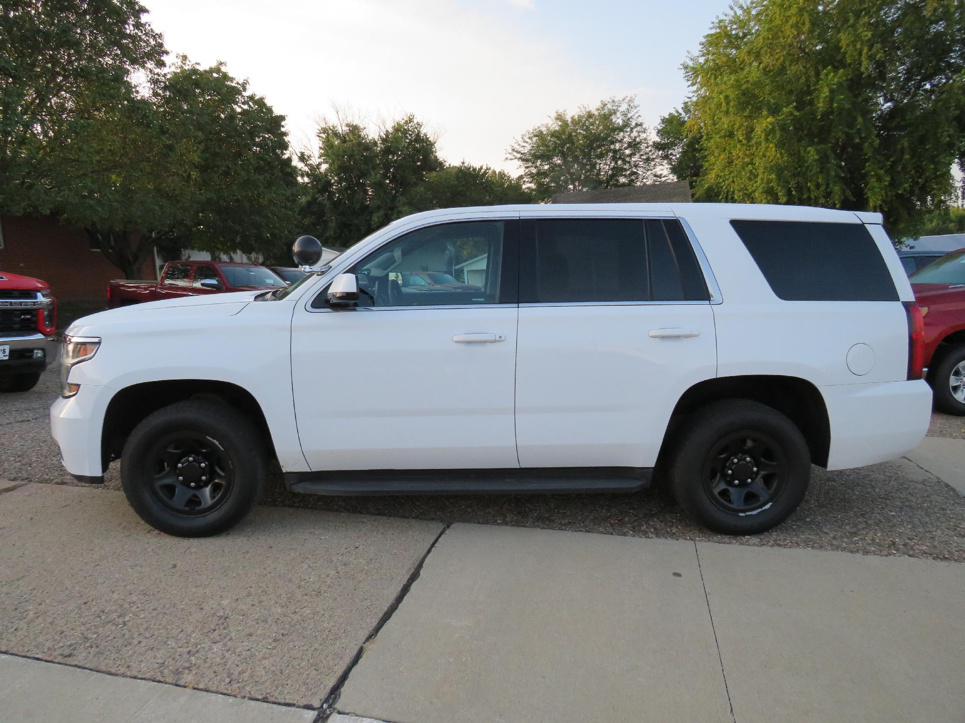 2018 Chevrolet Tahoe Vehicle Photo in MAPLETON, IA 51034-1072