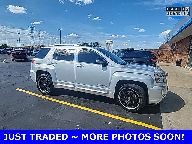 2017 GMC Terrain Vehicle Photo in Plainfield, IL 60586