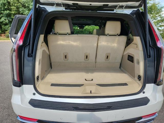 2023 Cadillac Escalade Vehicle Photo in AUBURN, AL 36830-7007