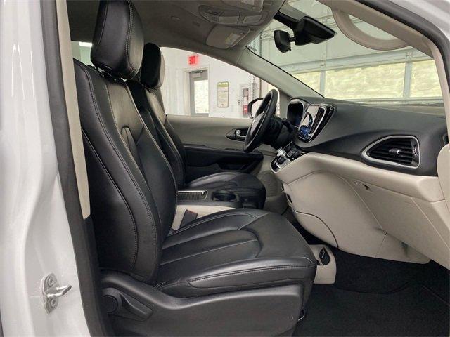 2023 Chrysler Pacifica Vehicle Photo in PORTLAND, OR 97225-3518