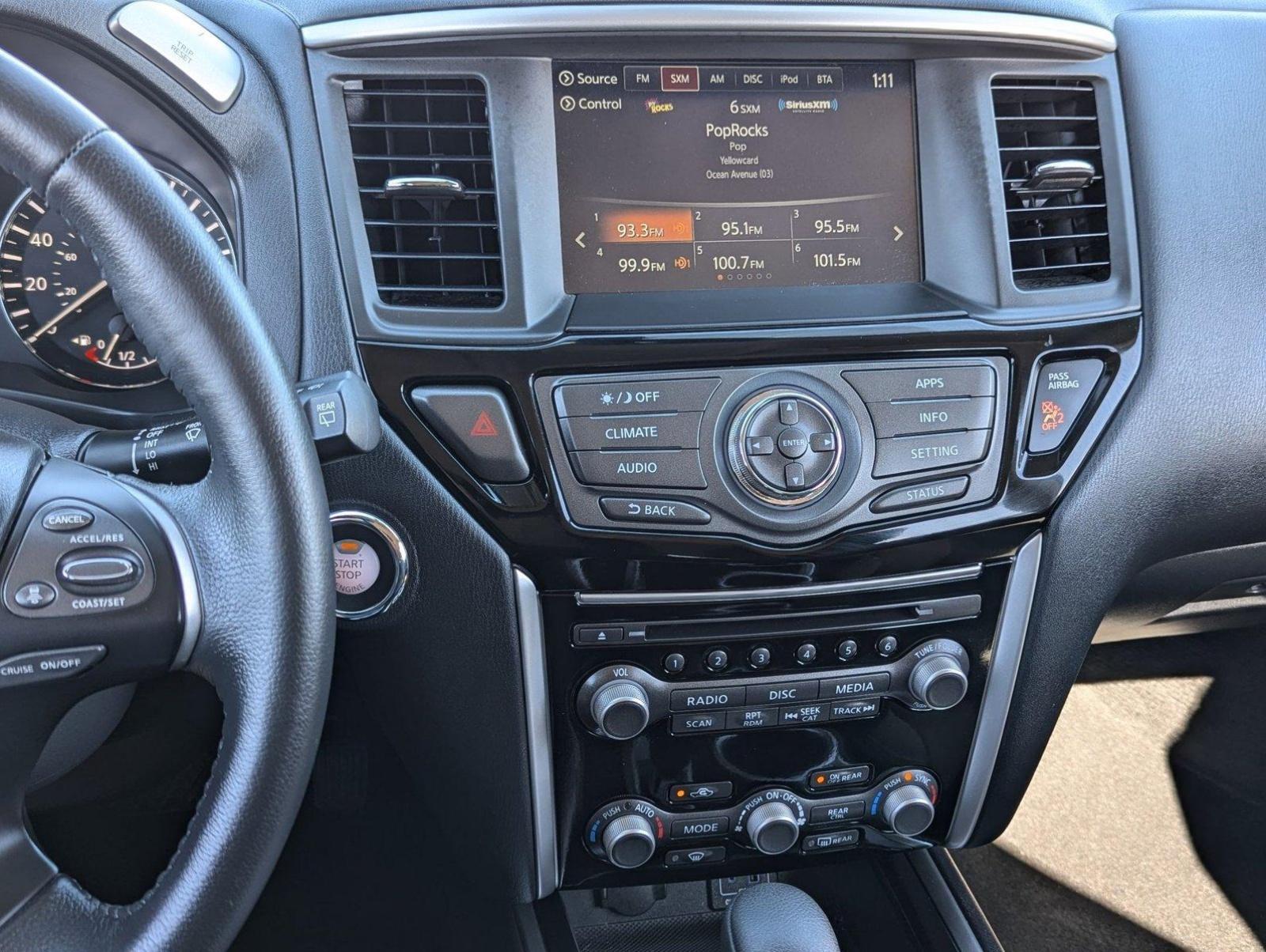 2020 Nissan Pathfinder Vehicle Photo in PEORIA, AZ 85382-3715