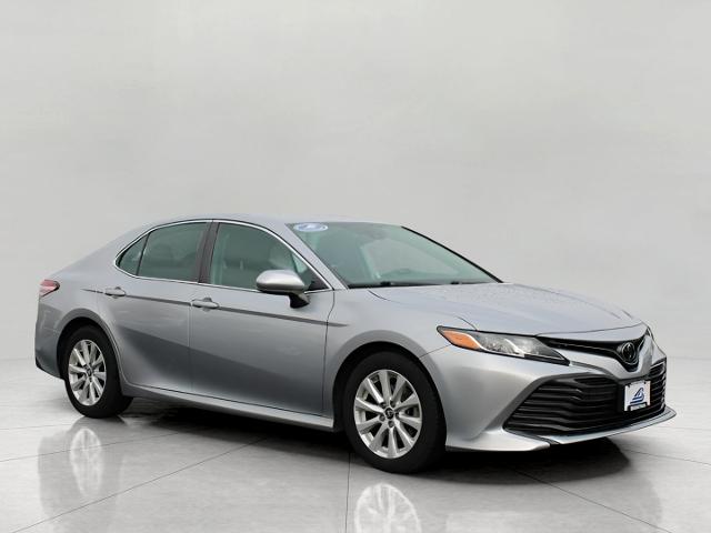 2019 Toyota Camry Vehicle Photo in MADISON, WI 53713-3220