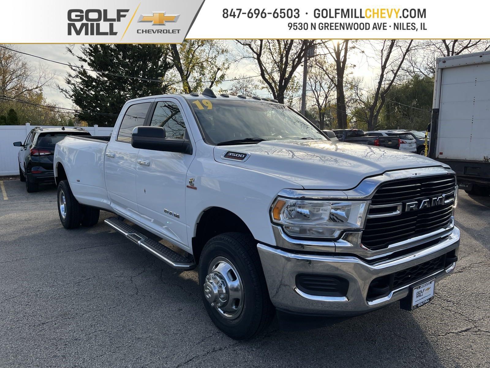 2019 Ram 3500 Vehicle Photo in Saint Charles, IL 60174