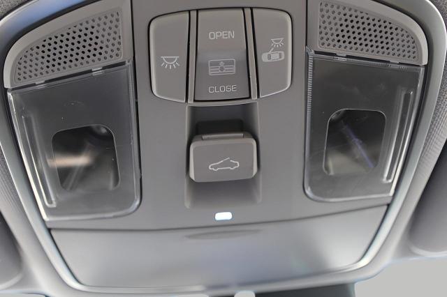 2019 Hyundai SONATA Hybrid Vehicle Photo in Green Bay, WI 54304