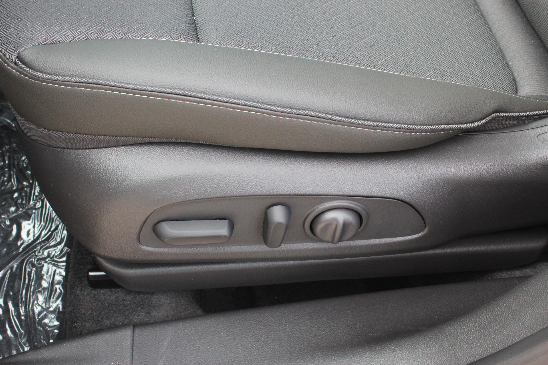 2025 Buick Encore GX Vehicle Photo in AURORA, CO 80012-4011