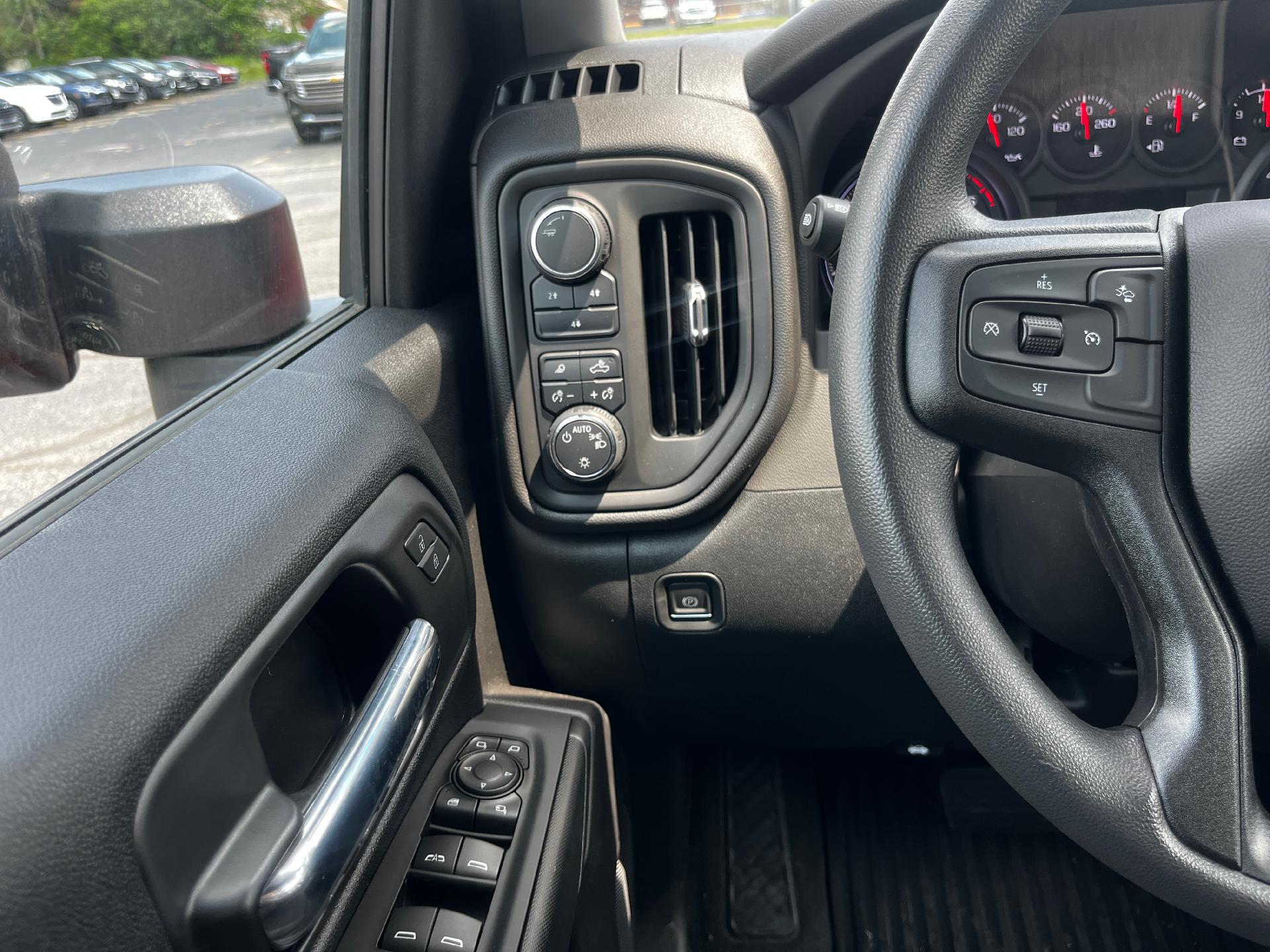 2024 Chevrolet Silverado 2500 HD Vehicle Photo in CLARE, MI 48617-9414