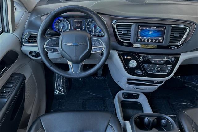 2020 Chrysler Voyager Vehicle Photo in ELK GROVE, CA 95757-8703