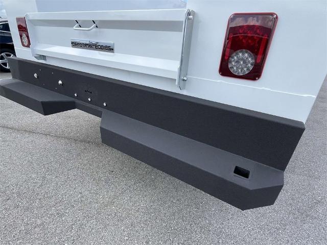 2023 Chevrolet Silverado 3500 HD Chassis Cab Vehicle Photo in ALCOA, TN 37701-3235