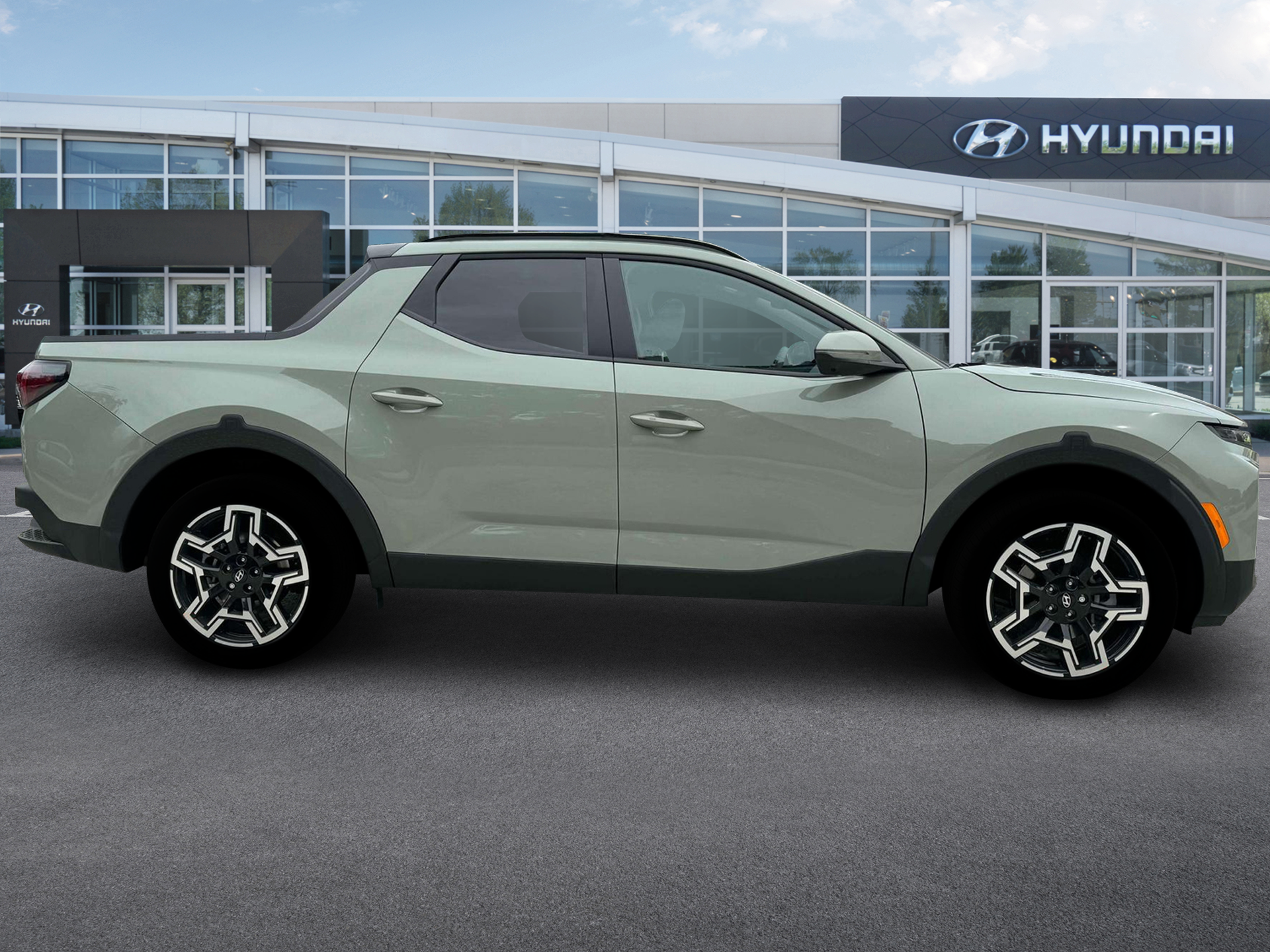 2025 Hyundai SANTA CRUZ Vehicle Photo in Greeley, CO 80634