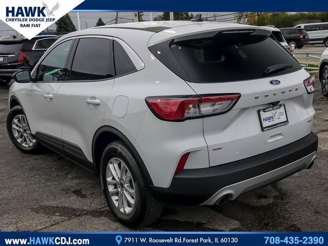 2022 Ford Escape Vehicle Photo in Saint Charles, IL 60174