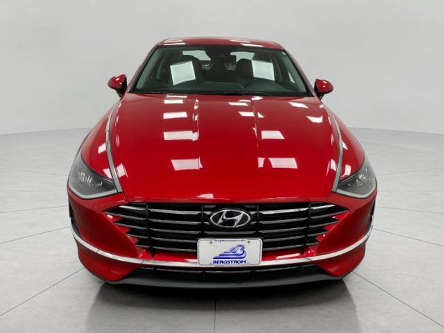 2022 Hyundai SONATA Vehicle Photo in Appleton, WI 54913