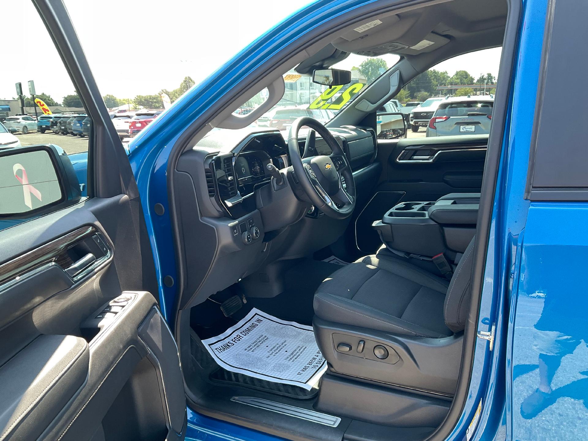 2024 Chevrolet Silverado 1500 Vehicle Photo in PONCA CITY, OK 74601-1036