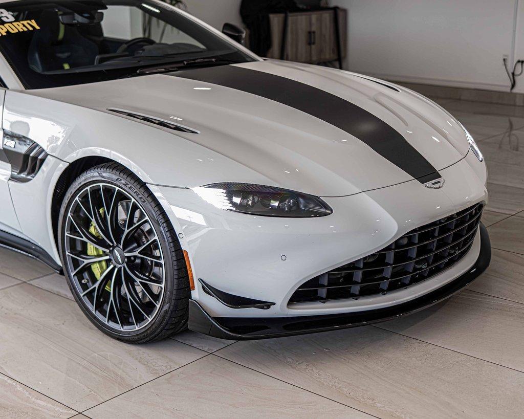 2023 Aston Martin Vantage Vehicle Photo in Saint Charles, IL 60174