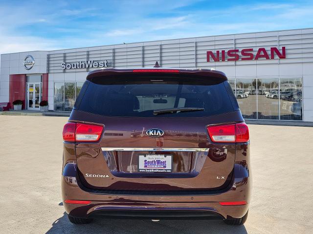 2017 Kia Sedona Vehicle Photo in Weatherford, TX 76087