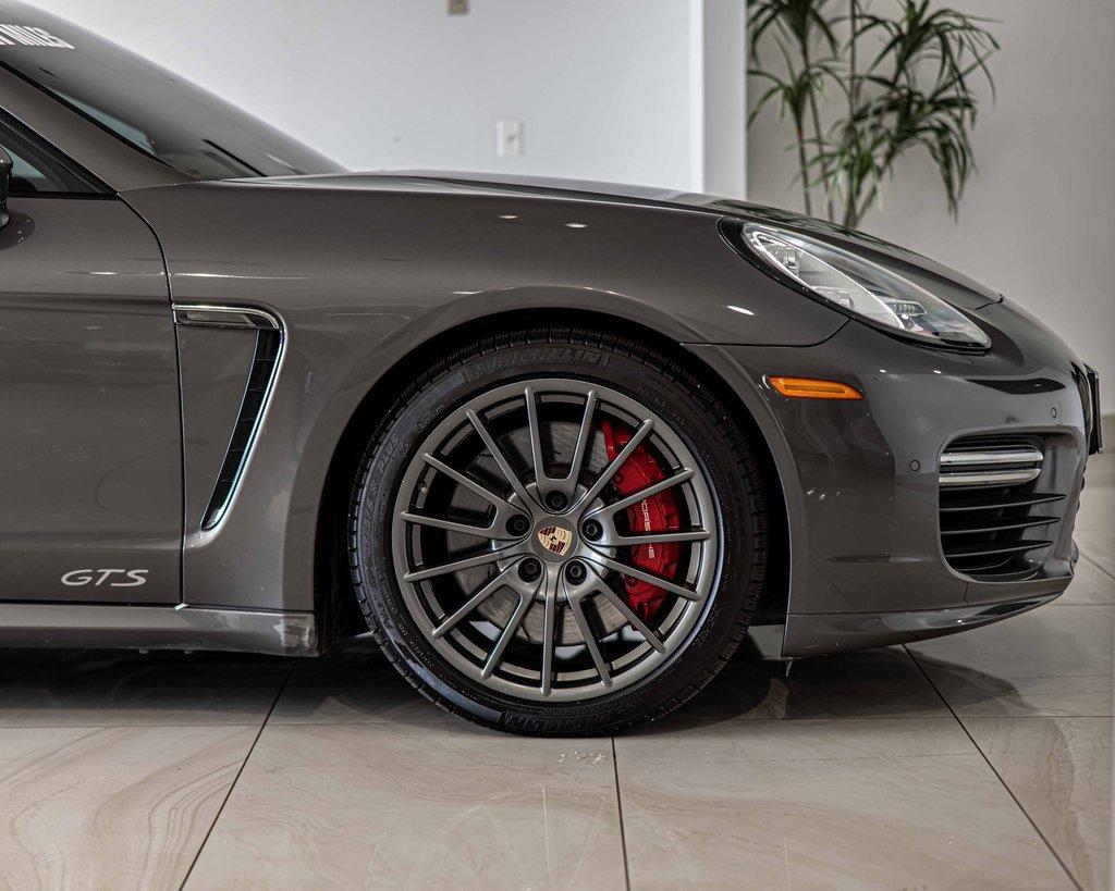 2015 Porsche Panamera Vehicle Photo in Plainfield, IL 60586