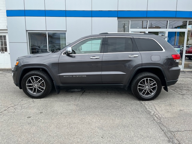 Used 2017 Jeep Grand Cherokee Limited with VIN 1C4RJFBG2HC880534 for sale in New Bethlehem, PA