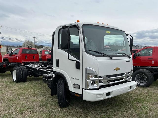 Select 2025 Chevrolet Low Cab Forward 5500 HG