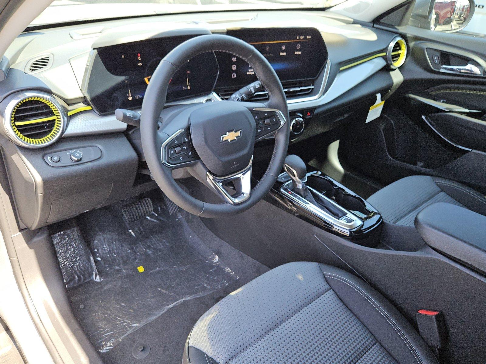 2025 Chevrolet Trax Vehicle Photo in MESA, AZ 85206-4395