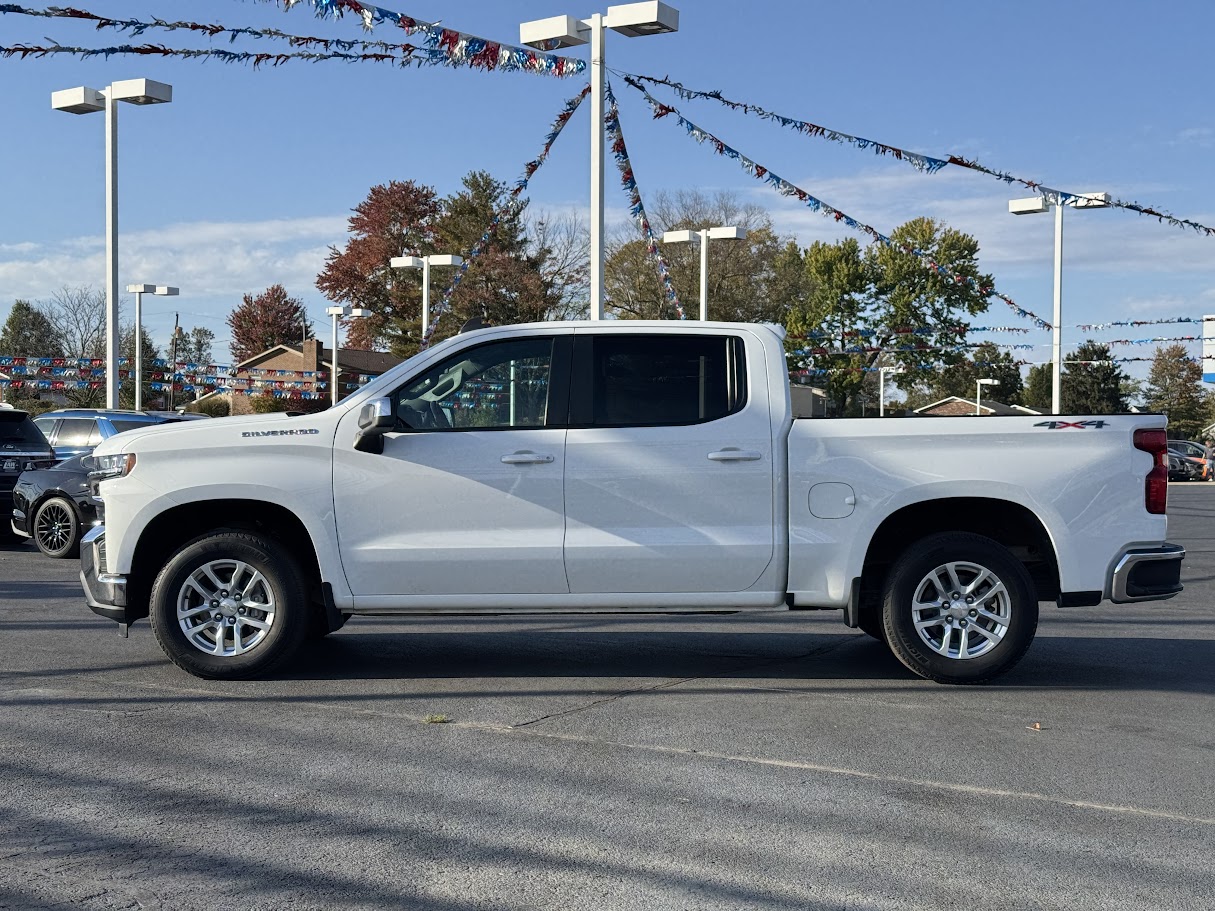 2020 Chevrolet Silverado 1500 Vehicle Photo in BOONVILLE, IN 47601-9633