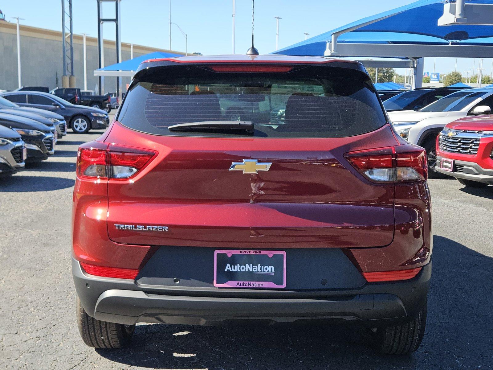 2025 Chevrolet Trailblazer Vehicle Photo in NORTH RICHLAND HILLS, TX 76180-7199