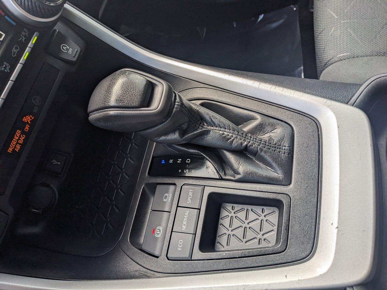 2021 Toyota RAV4 Vehicle Photo in GREENACRES, FL 33463-3207