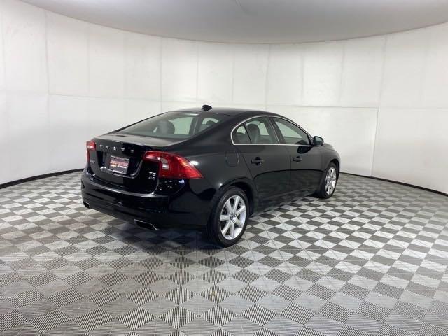 2016 Volvo S60 Vehicle Photo in MEDINA, OH 44256-9001