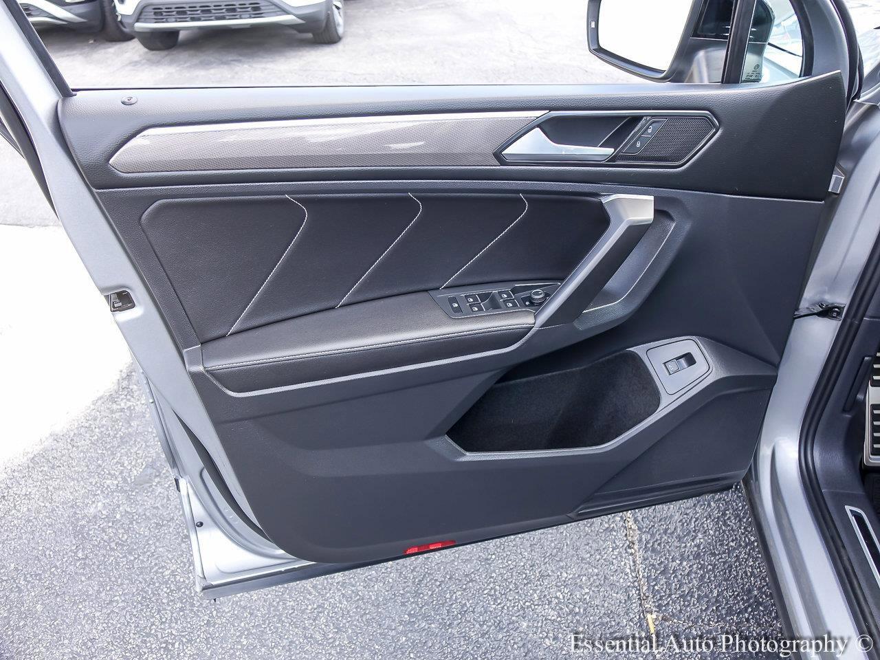 2022 Volkswagen Tiguan Vehicle Photo in Plainfield, IL 60586