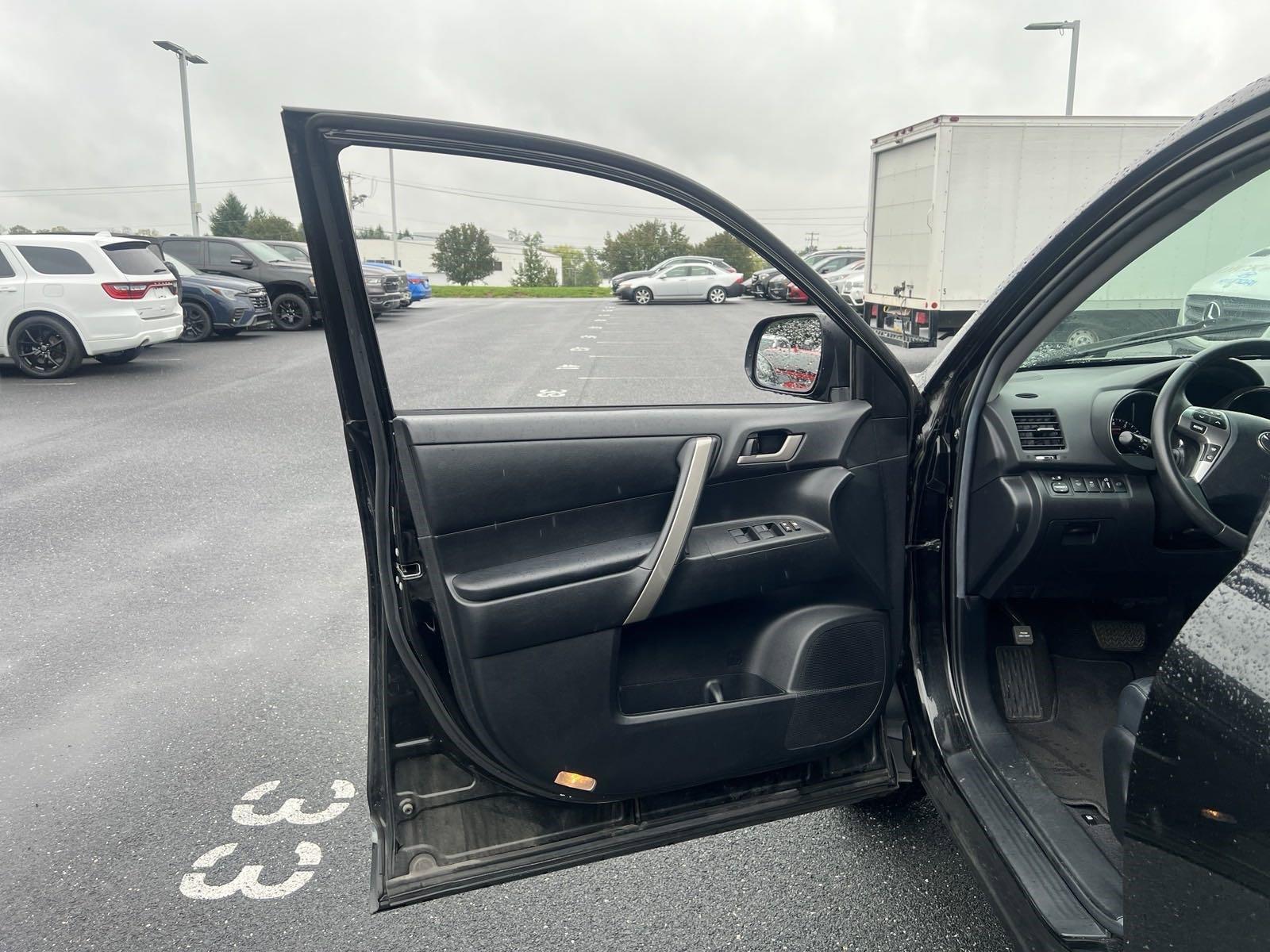 2011 Toyota Highlander Vehicle Photo in Mechanicsburg, PA 17050-1707