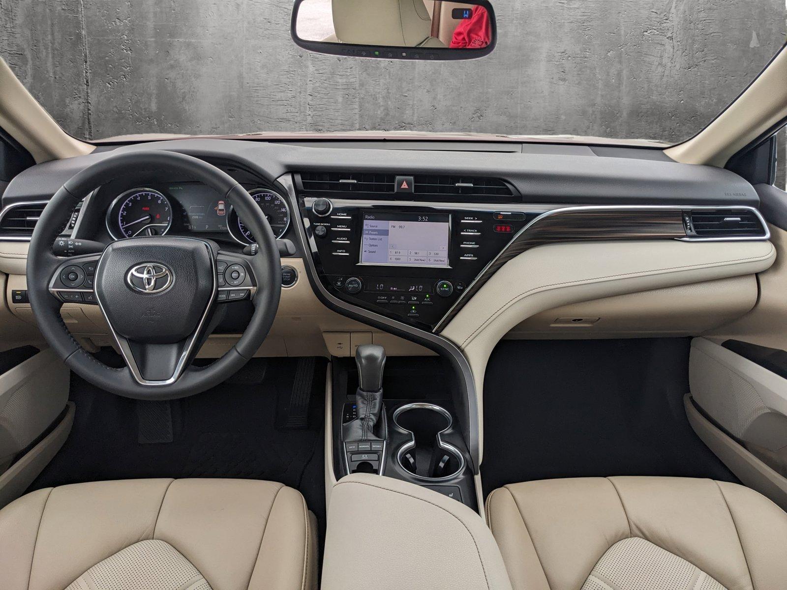 2018 Toyota Camry Vehicle Photo in WEST PALM BEACH, FL 33407-3296