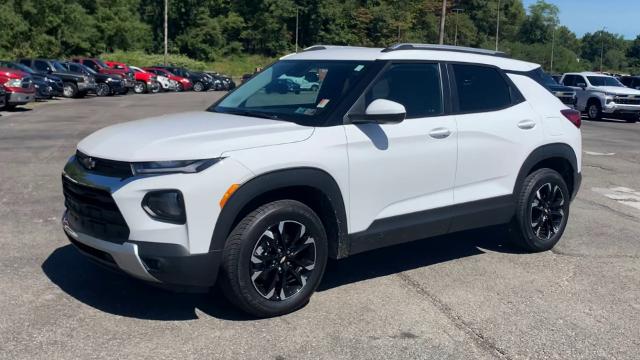 2021 Chevrolet Trailblazer Vehicle Photo in MOON TOWNSHIP, PA 15108-2571