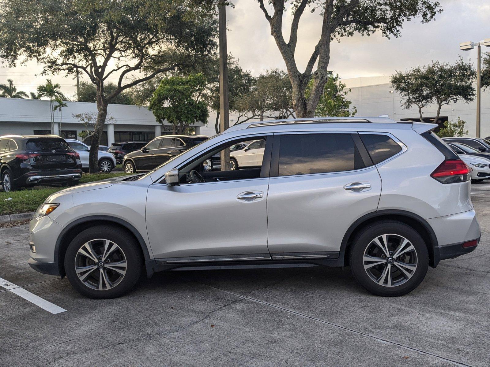 2017 Nissan Rogue Vehicle Photo in Coconut Creek, FL 33073