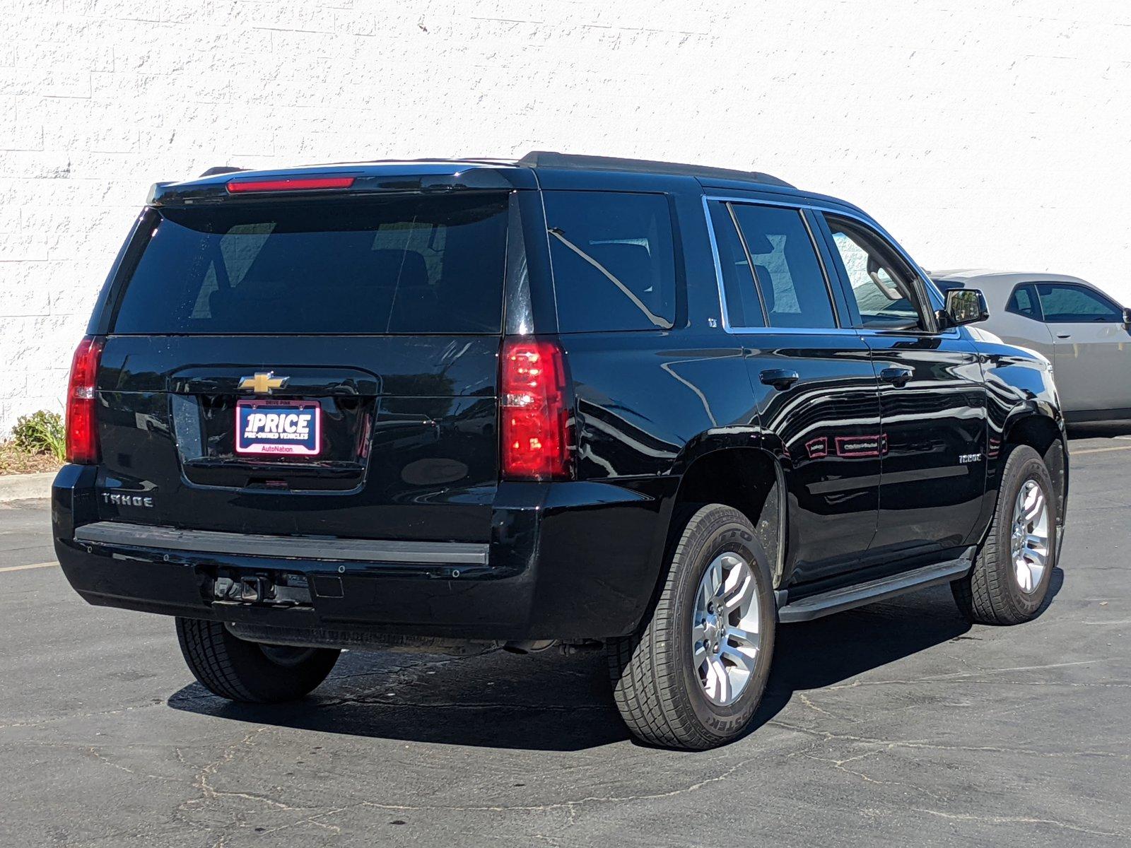 2019 Chevrolet Tahoe Vehicle Photo in VALENCIA, CA 91355-1705