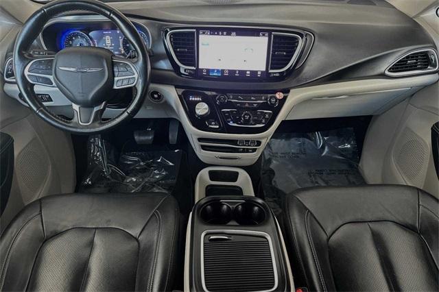 2022 Chrysler Pacifica Vehicle Photo in ELK GROVE, CA 95757-8703