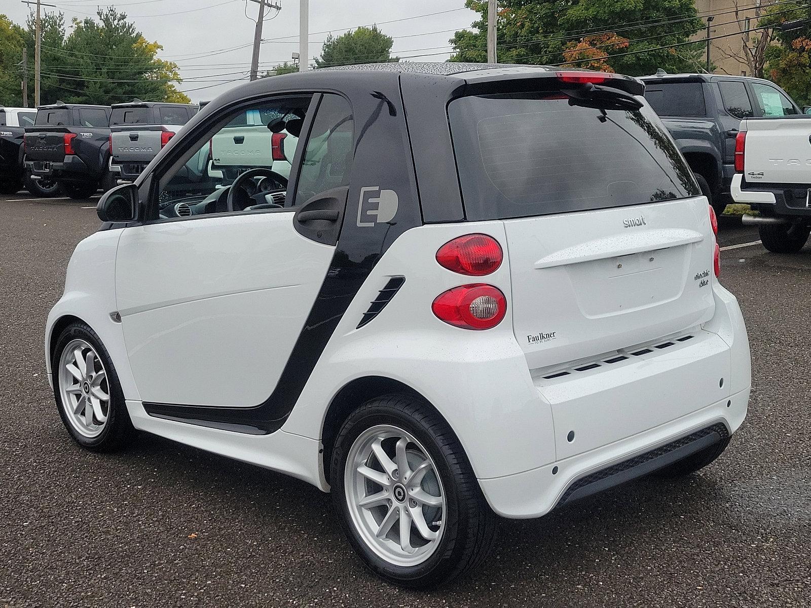 2015 smart fortwo electric drive Vehicle Photo in Trevose, PA 19053