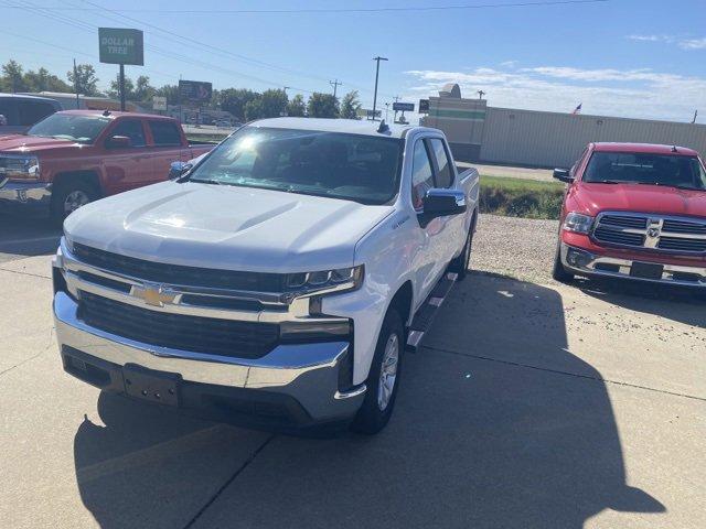 Used 2019 Chevrolet Silverado 1500 LT with VIN 3GCPWCEK2KG261816 for sale in Dexter, MO