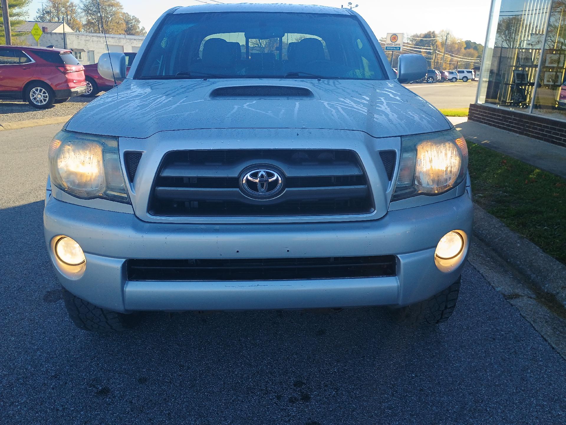 Used 2009 Toyota Tacoma PreRunner with VIN 3TMJU62N29M091657 for sale in Mcleansboro, IL