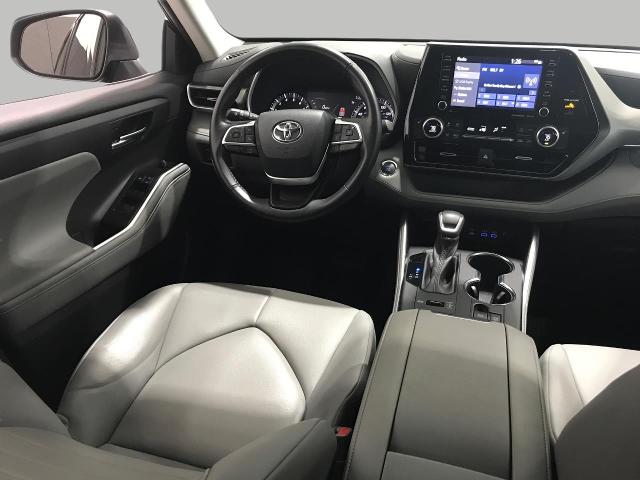 2022 Toyota Highlander Vehicle Photo in Oshkosh, WI 54904