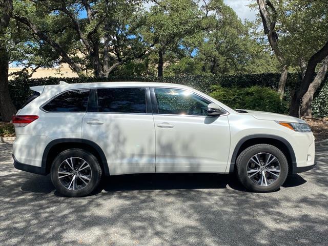 2017 Toyota Highlander Vehicle Photo in SAN ANTONIO, TX 78230-1001