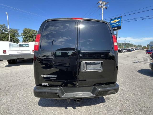 2016 Chevrolet Express Cargo Van Vehicle Photo in ALCOA, TN 37701-3235