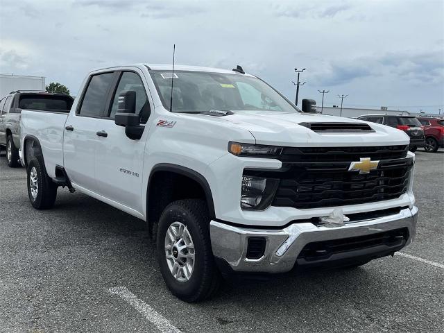 2024 Chevrolet Silverado 2500 HD Vehicle Photo in ALCOA, TN 37701-3235