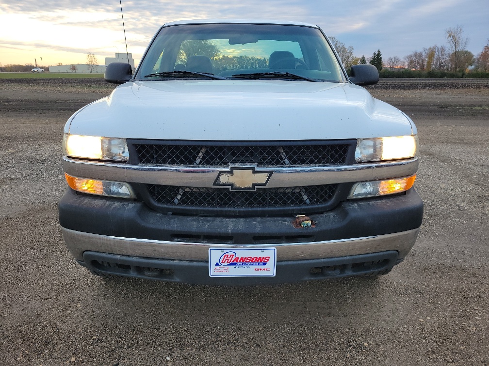 Used 2002 Chevrolet Silverado 2500HD base with VIN 1GCHK24U02Z218881 for sale in Grafton, ND