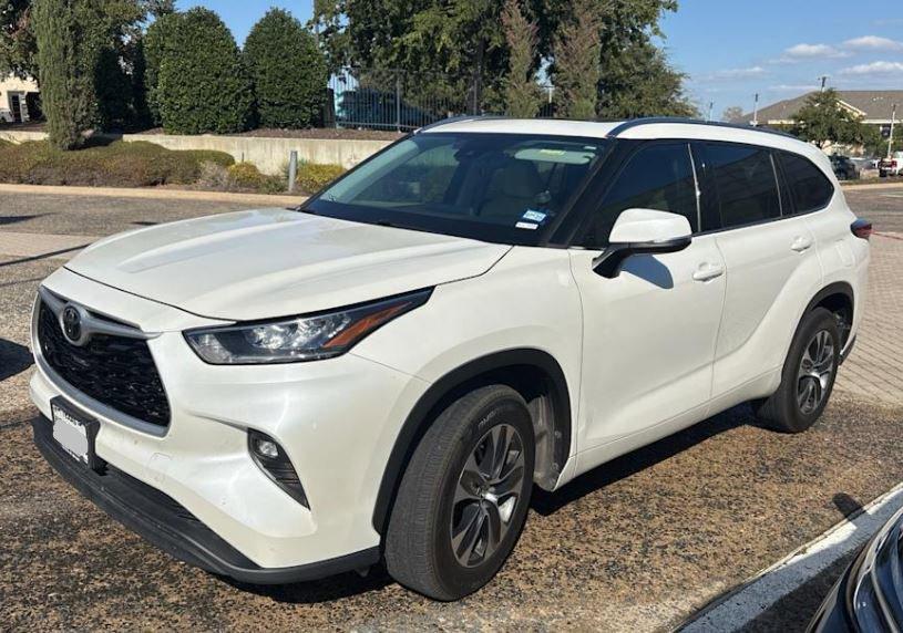 2020 Toyota Highlander Vehicle Photo in Fort Worth, TX 76132