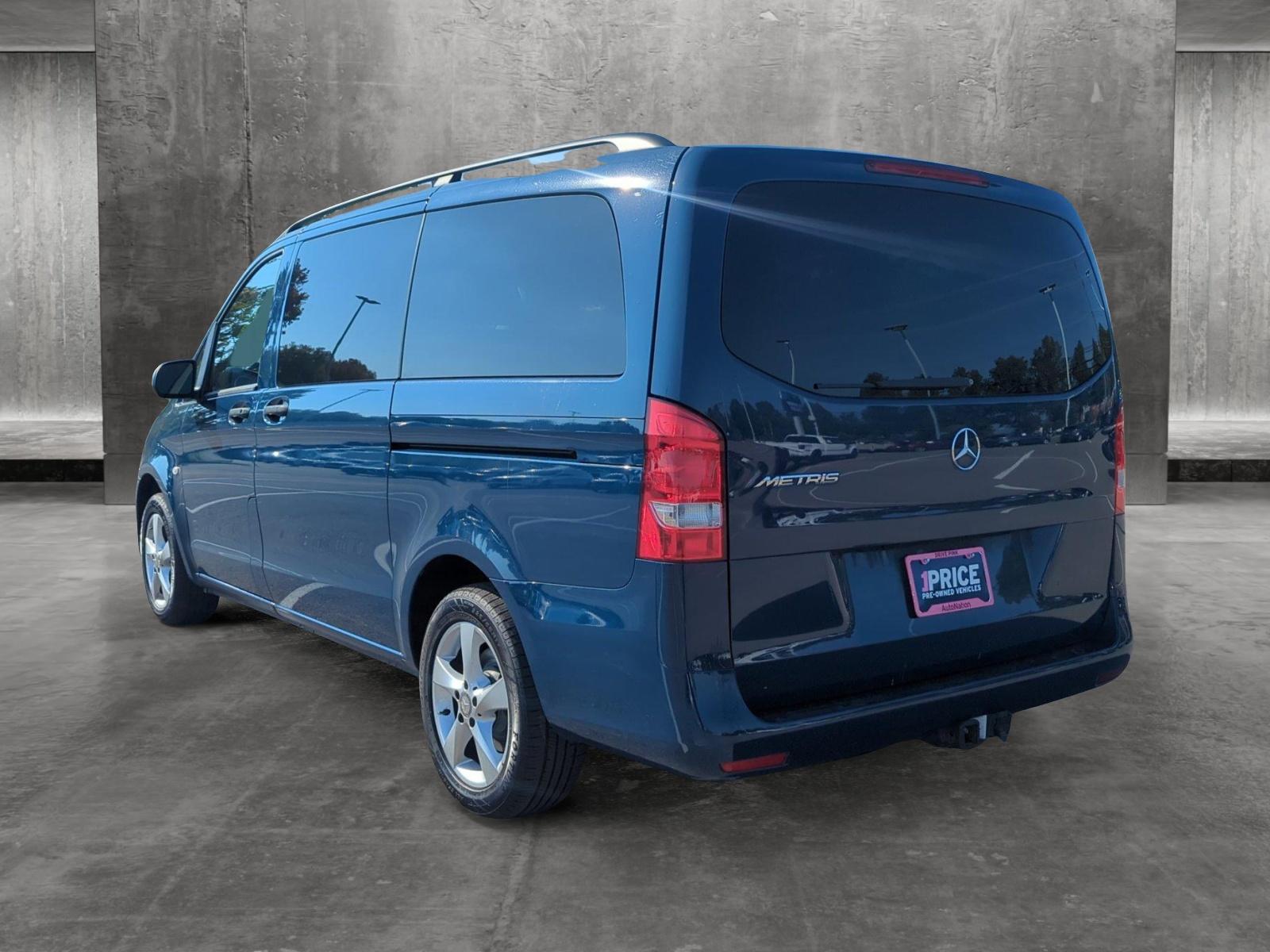 2016 Mercedes-Benz Metris Passenger Van Vehicle Photo in Memphis, TN 38133