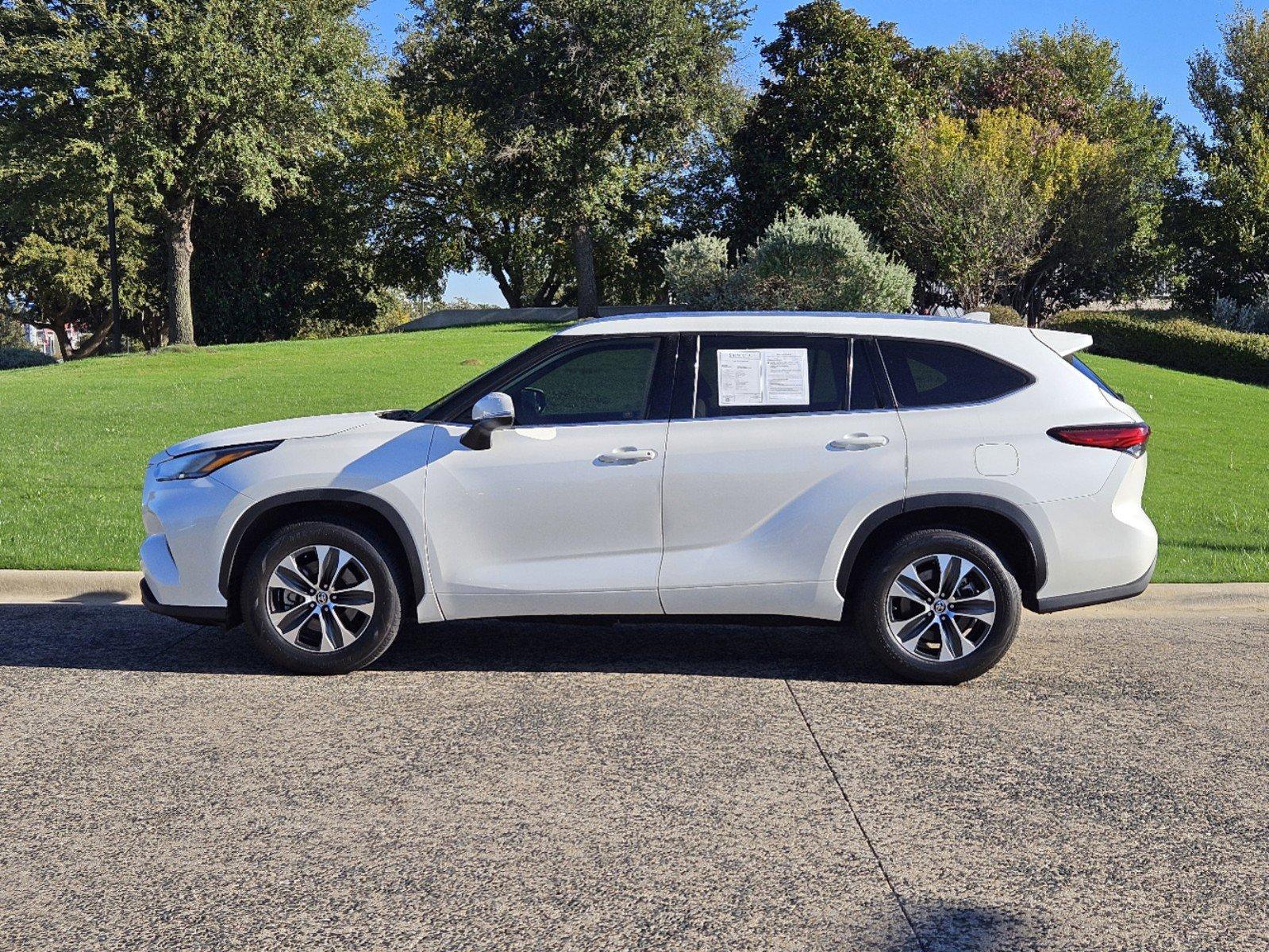 2020 Toyota Highlander Vehicle Photo in Fort Worth, TX 76132