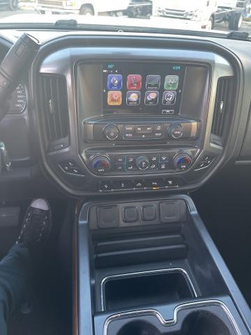 2017 Chevrolet Silverado 2500HD Vehicle Photo in VENTURA, CA 93003-8585