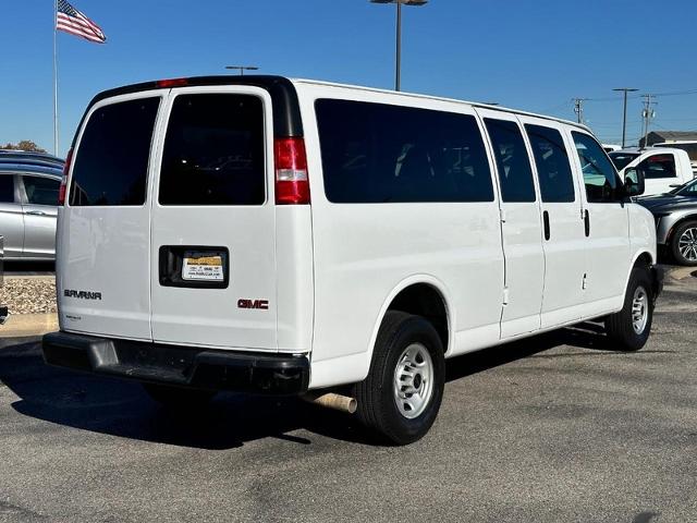 2023 GMC Savana Passenger Vehicle Photo in COLUMBIA, MO 65203-3903